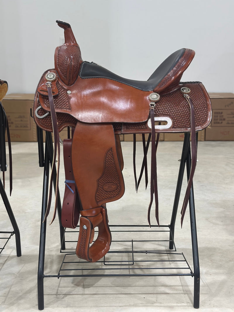 16" Trail Saddle 1536 - Chestnut Finish