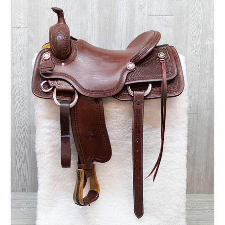 Collier poitrine western forme Y en cuir usiné feuilleté Collier poitrine western forme Y en cuir usiné feuilleté